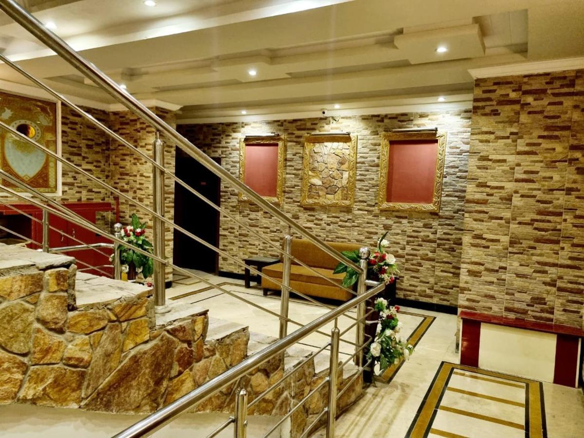 Triple One Hotel Abbottabad Esterno foto
